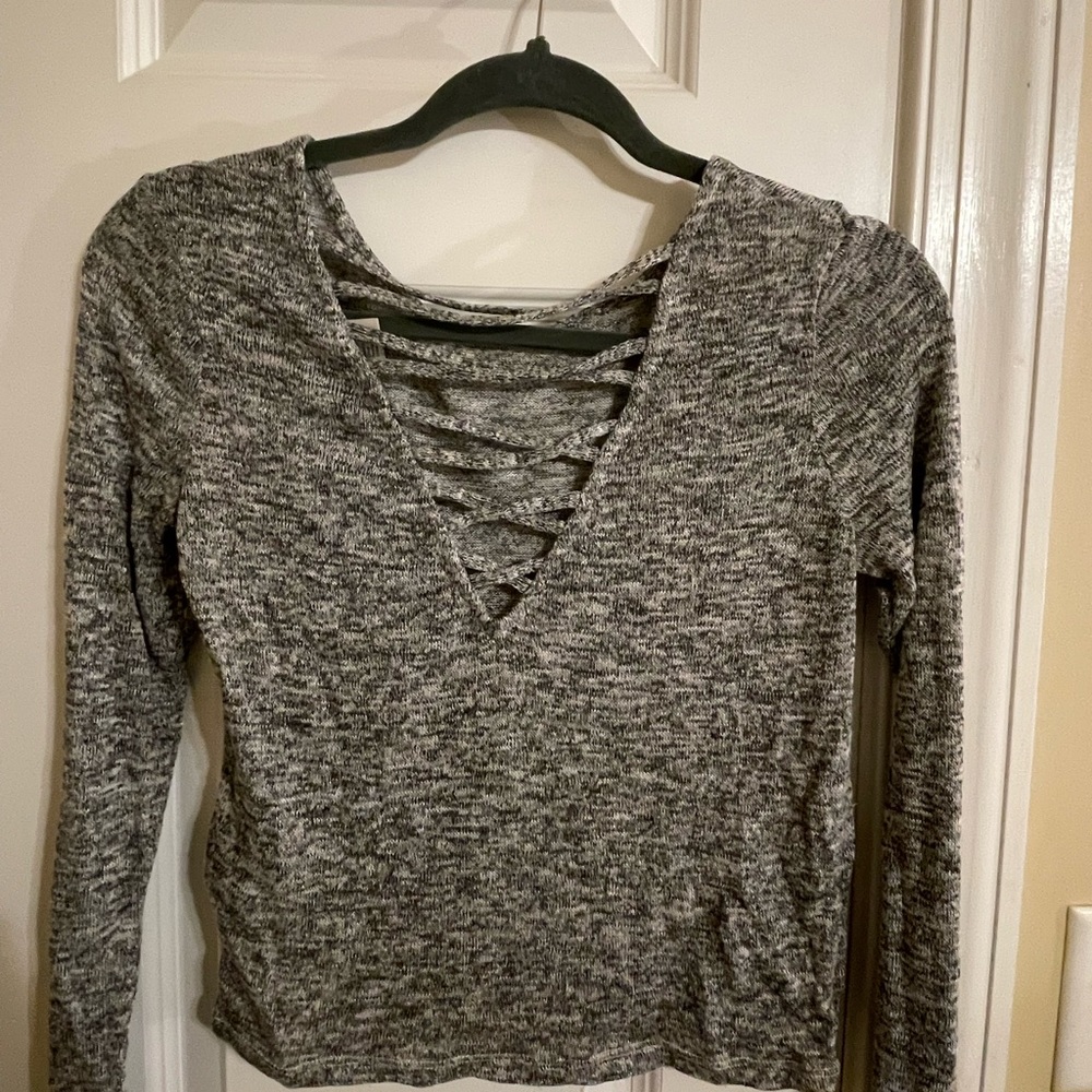 H&M sweater top